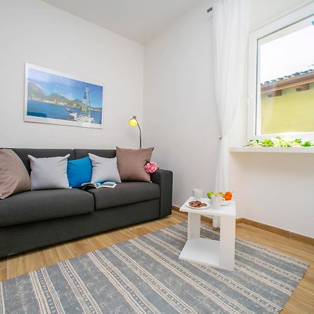 Nido Sui Tetti Di Riva Del Garda - Happy Rentals Zewnętrze zdjęcie