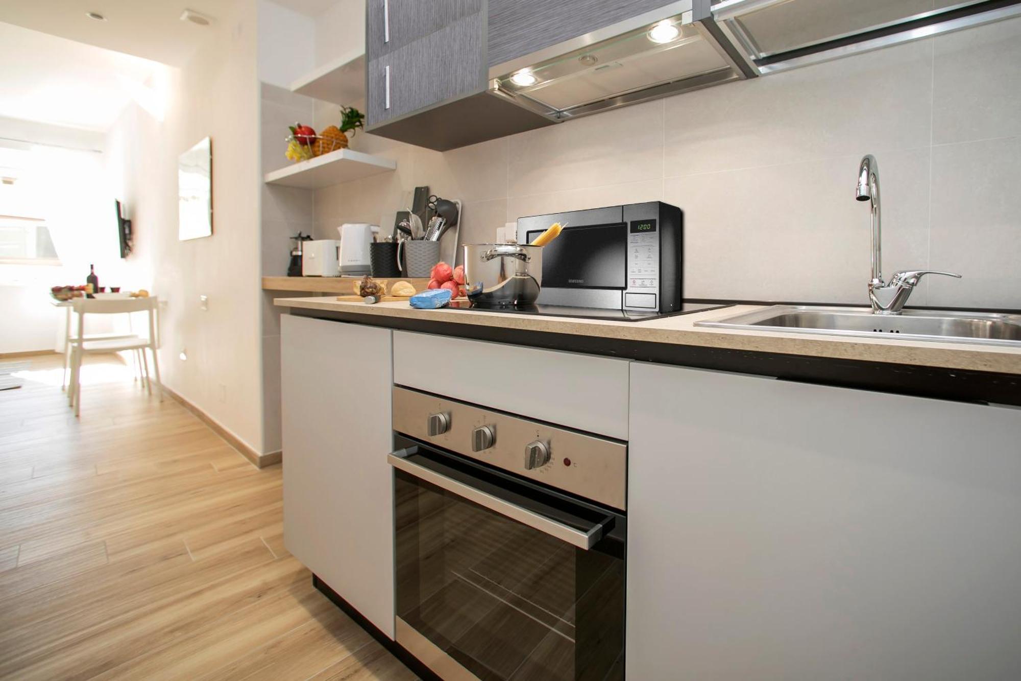 Nido Sui Tetti Di Riva Del Garda - Happy Rentals Zewnętrze zdjęcie