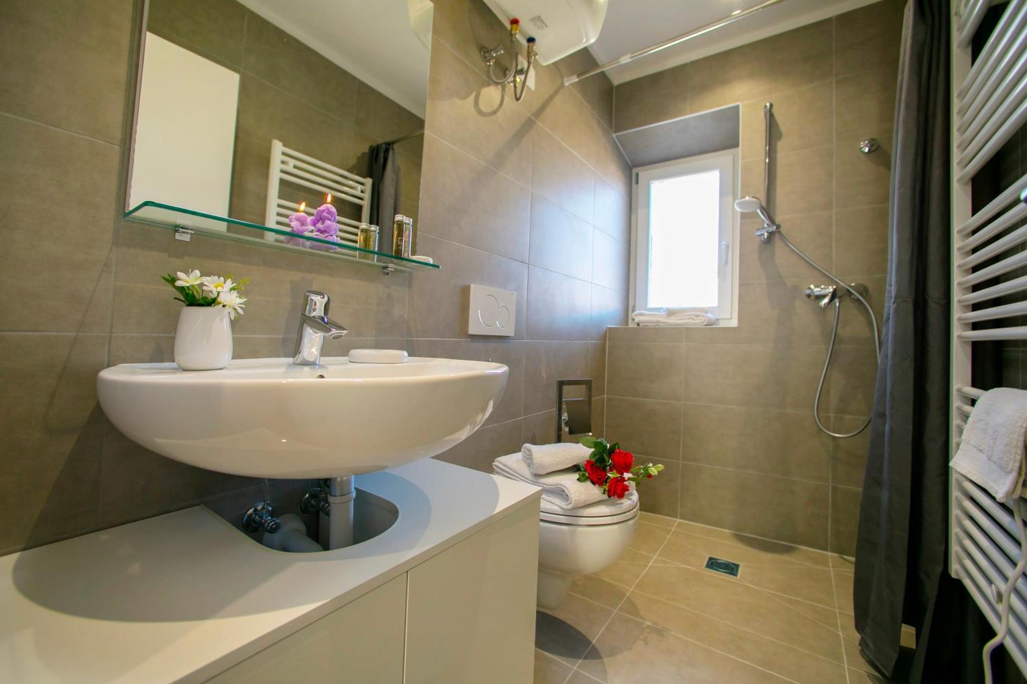 Nido Sui Tetti Di Riva Del Garda - Happy Rentals Zewnętrze zdjęcie