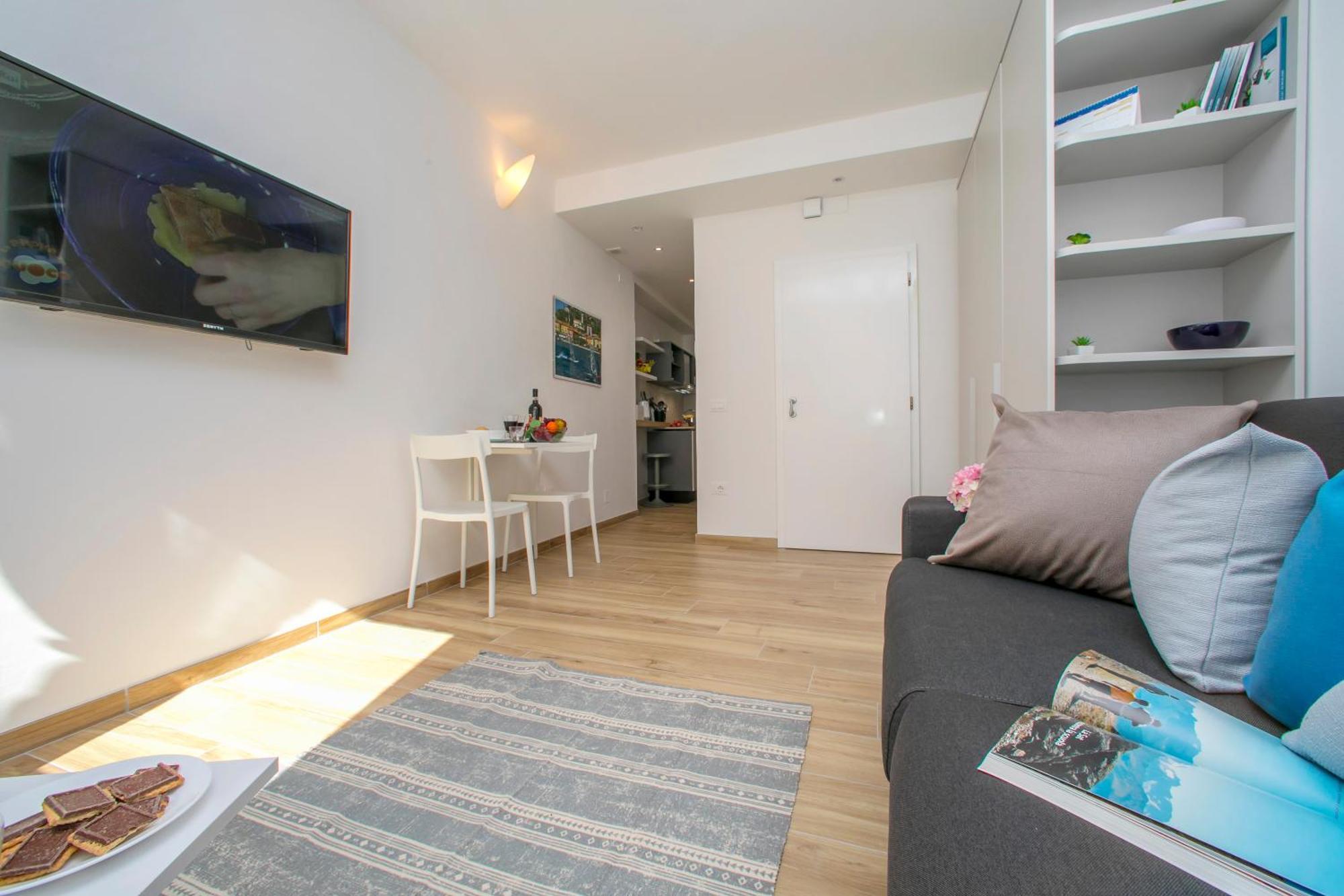 Nido Sui Tetti Di Riva Del Garda - Happy Rentals Zewnętrze zdjęcie